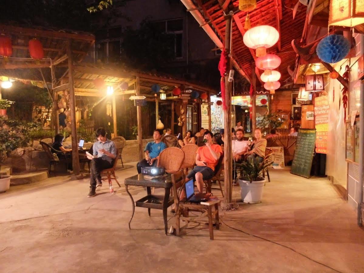 Hello Chengdu International Youth Hostel Zewnętrze zdjęcie